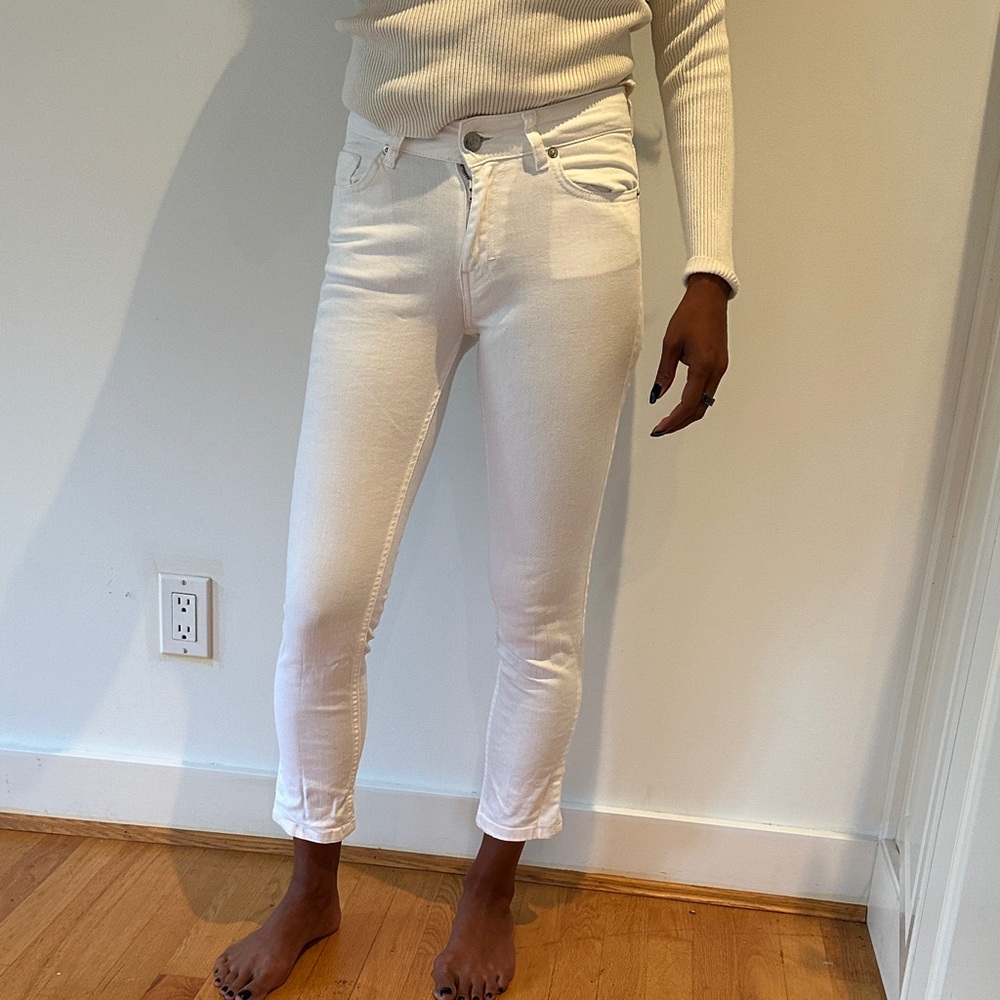 High-Rise White Cropped Skinny Jeans